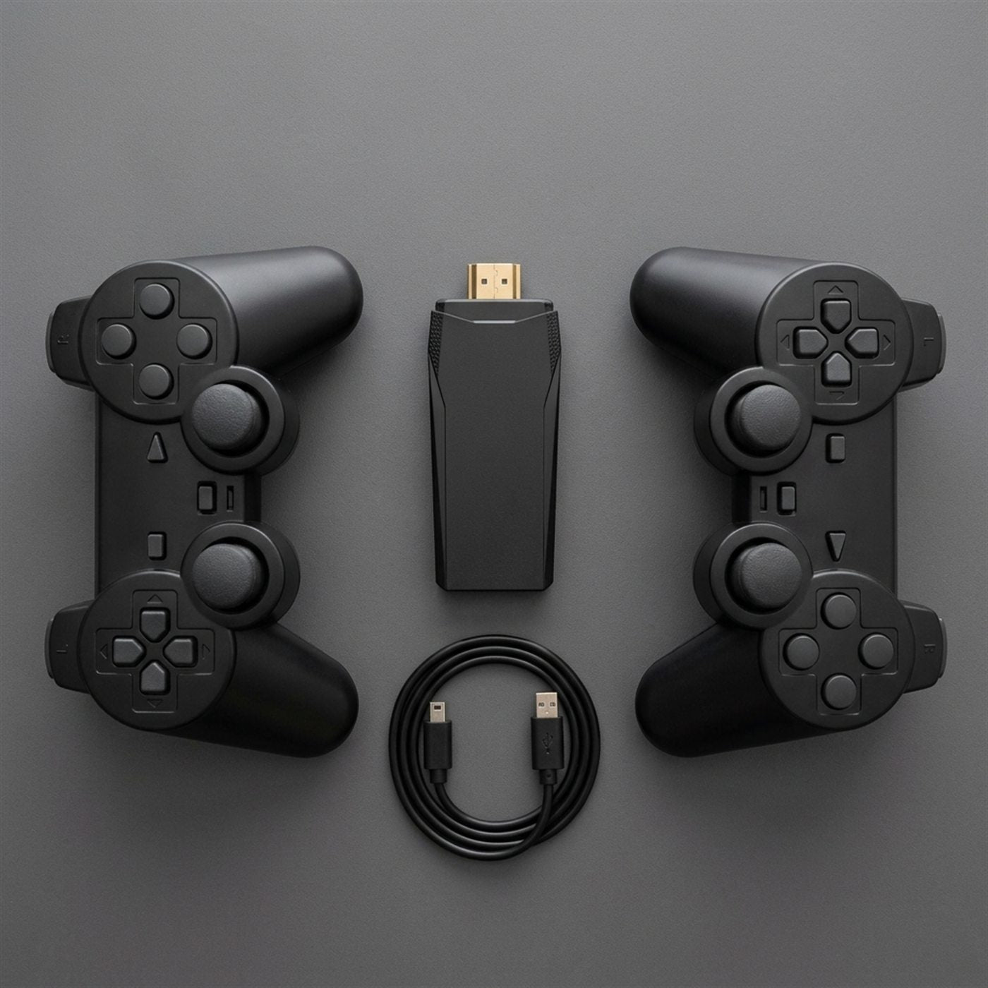 Contenido de la caja: consola, dos controles inalámbricos y cable